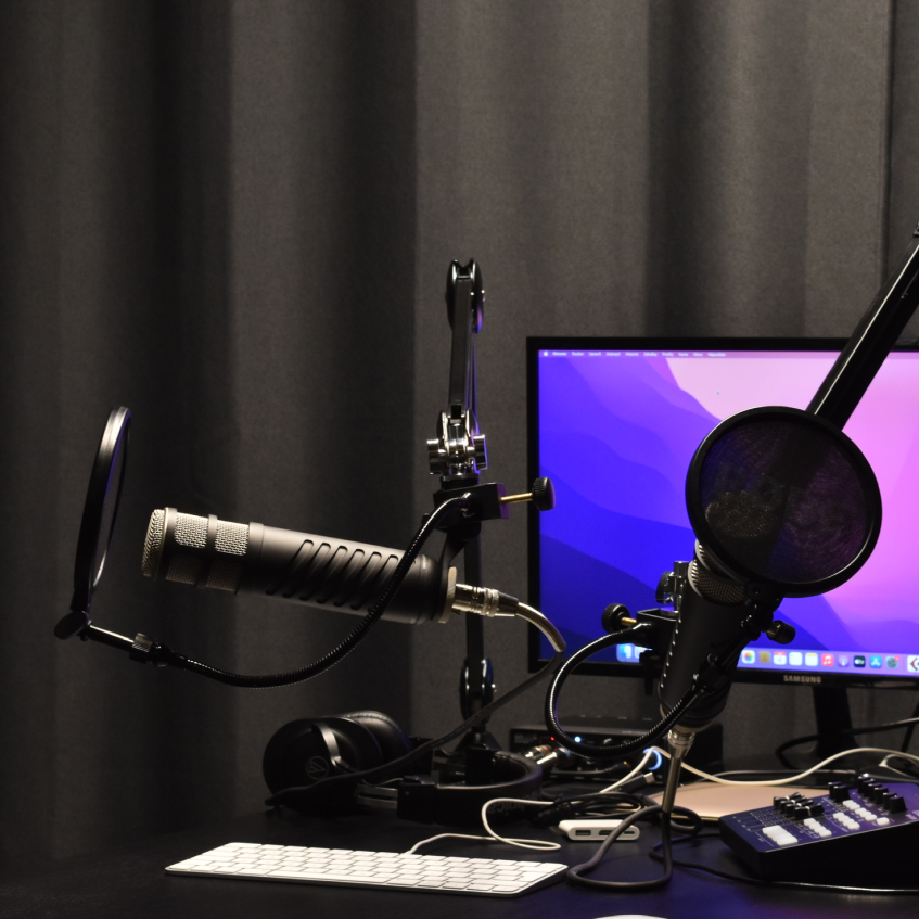 Pronajměte si plně vybavené podcastové studio